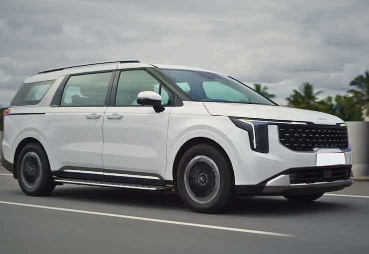  KIA Carnival Limousine Car Rental Chennai 